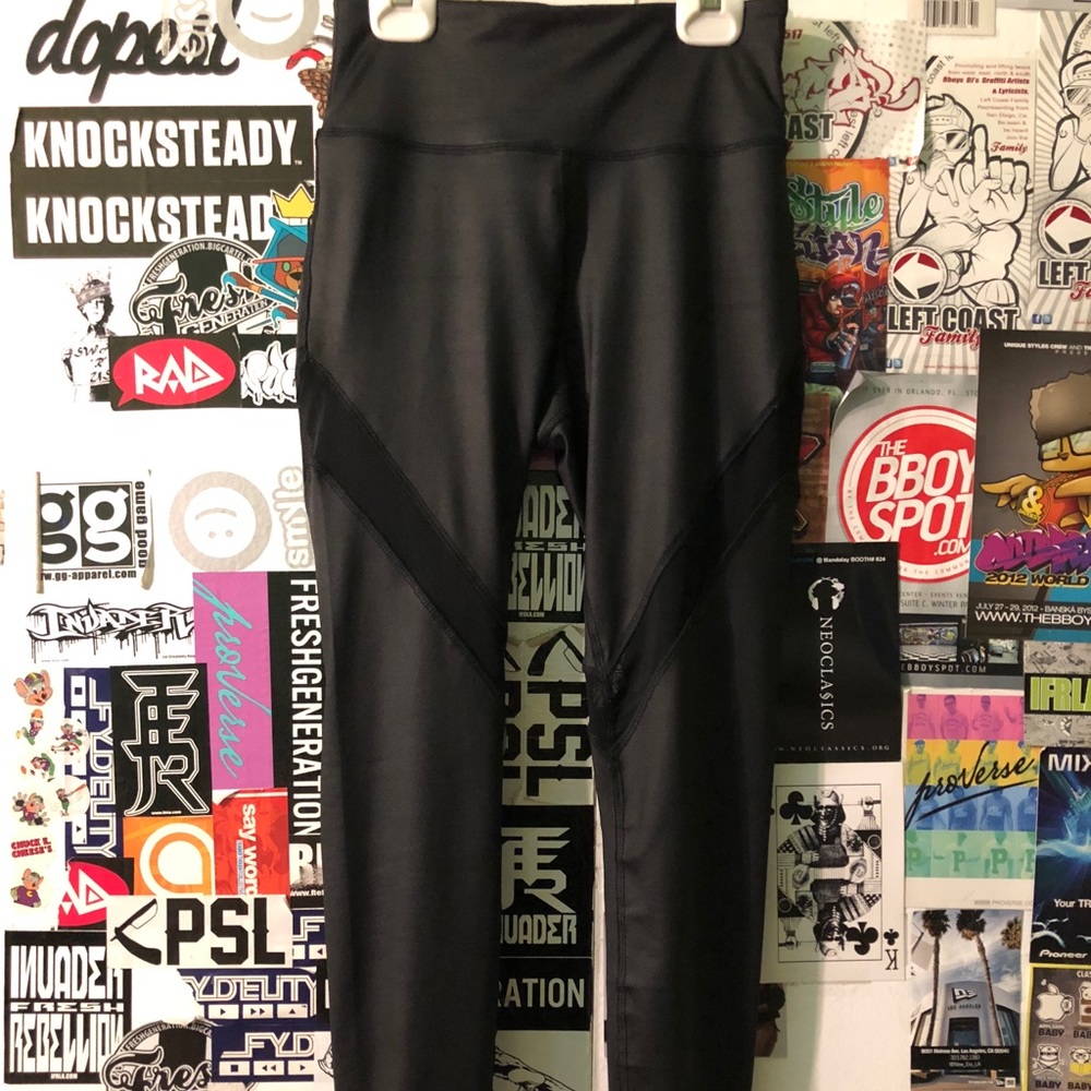 Forever 21 - Active Mesh-Paneled Leggings